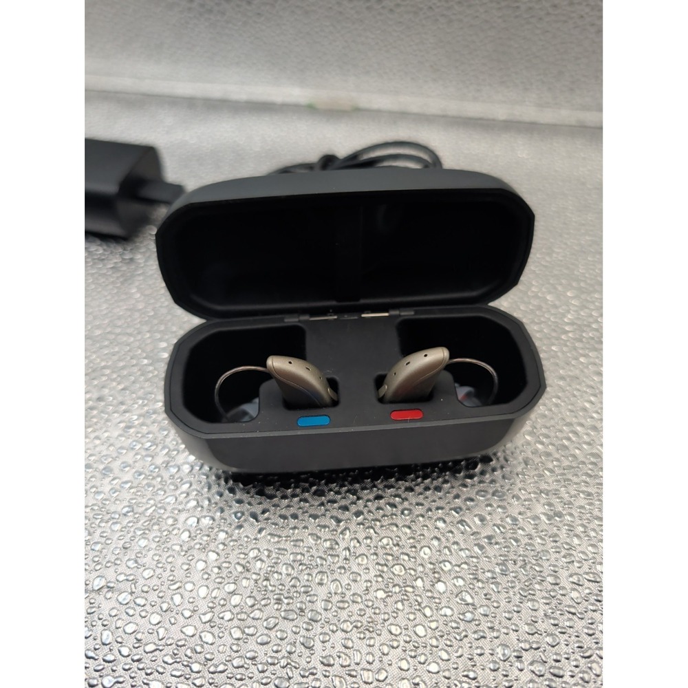 Beltone Imagine BTE Hearing Aids Pair Both Ears Beige‎ w/ Charging Case (Used)